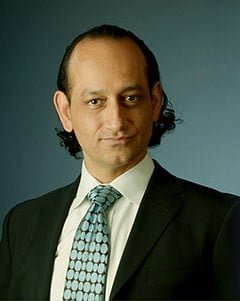 Bariatric surgeon Dr. Babak Moeinolmolki, MD in Los Angeles CA