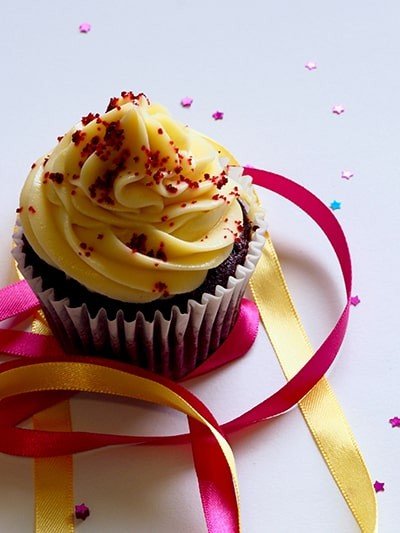 Sugary Foods and Beverages-bake-baking-cake